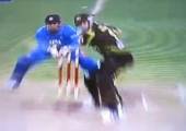 Aus vs India: Dhoni - Fastest Stumping - Bowled by Rahul Sharma.T2