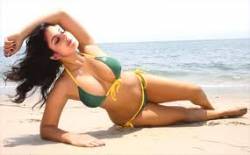 Katrina Sports A Bikini In 'Dhoom 3'