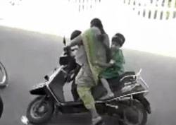 This happen only in India (must watch) FUNNY!!